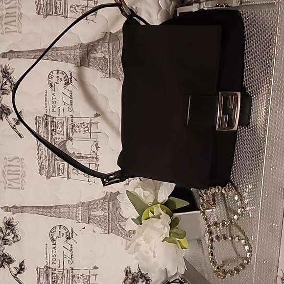 🖤🖤Fendi Neoprene Black Mama Baguette🖤🖤 - Picture 17 of 17